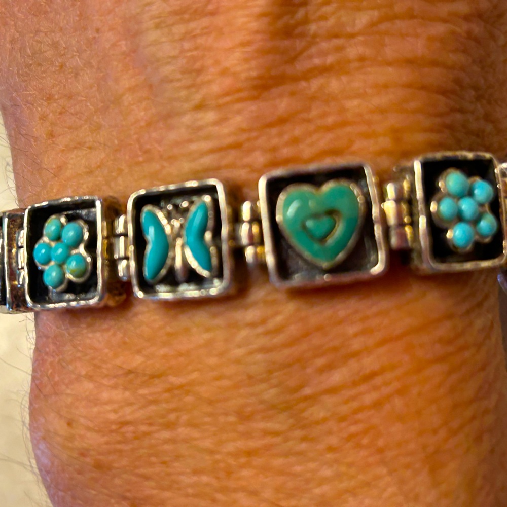 Turquoise and sterling silver bracelet